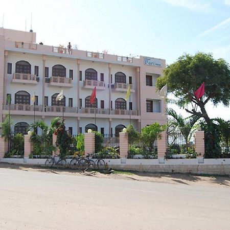 Hotel Fort View Tikamgarh Exterior foto